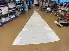 Indlæs billede til gallerivisning Fok FL: 10.87m - Crosscut dacron #787